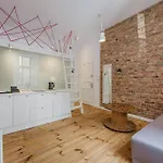 Wilson Park Loft With Mezzanine By Bookinghost Apartment