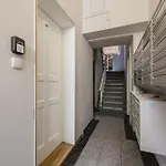 Apartment Wilson Park Loft With Mezzanine By Bookinghost