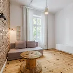 Wilson Park Loft With Mezzanine By Bookinghost Apartment