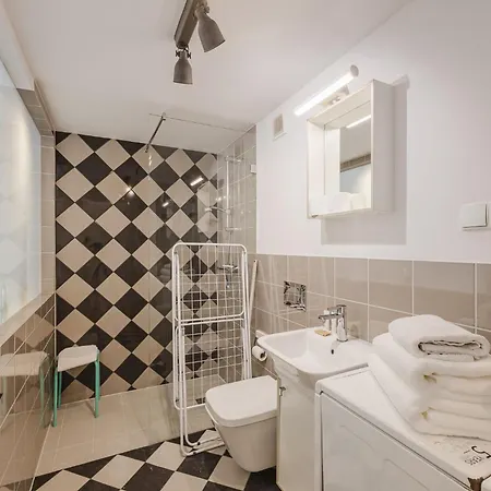 Wilson Park Loft With Mezzanine By Bookinghost Apartment *