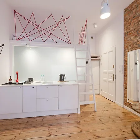 Wilson Park Loft With Mezzanine By Bookinghost Apartment