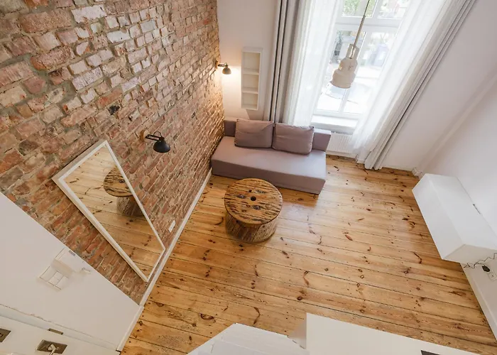 Wilson Park Loft With Mezzanine By Bookinghost Apartment