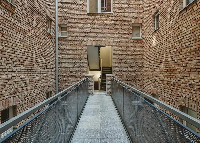 Apartment Wilson Park Loft With Mezzanine By Bookinghost *